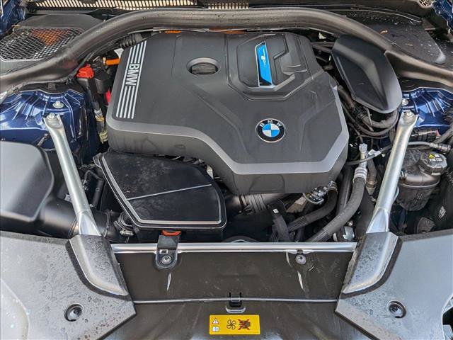 Certified 2023 BMW 530e xDrive w/ Premium Package AWD/4WD image 25