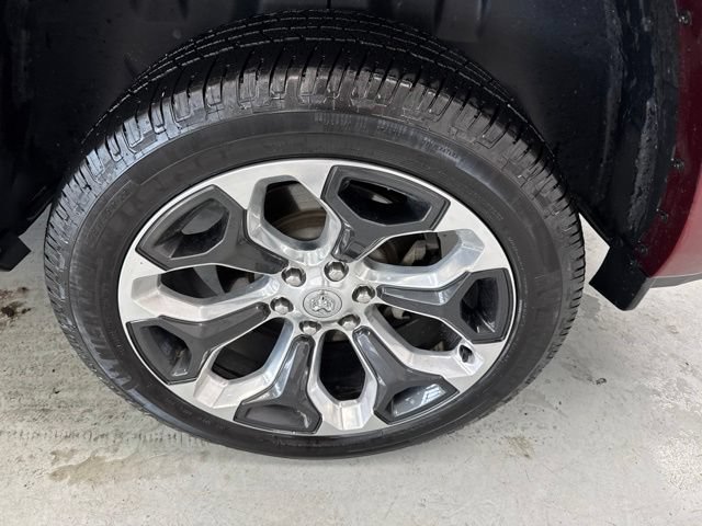 Used 2022 RAM 1500 Limited w/ Body Color Bumper Group AWD/4WD image 9