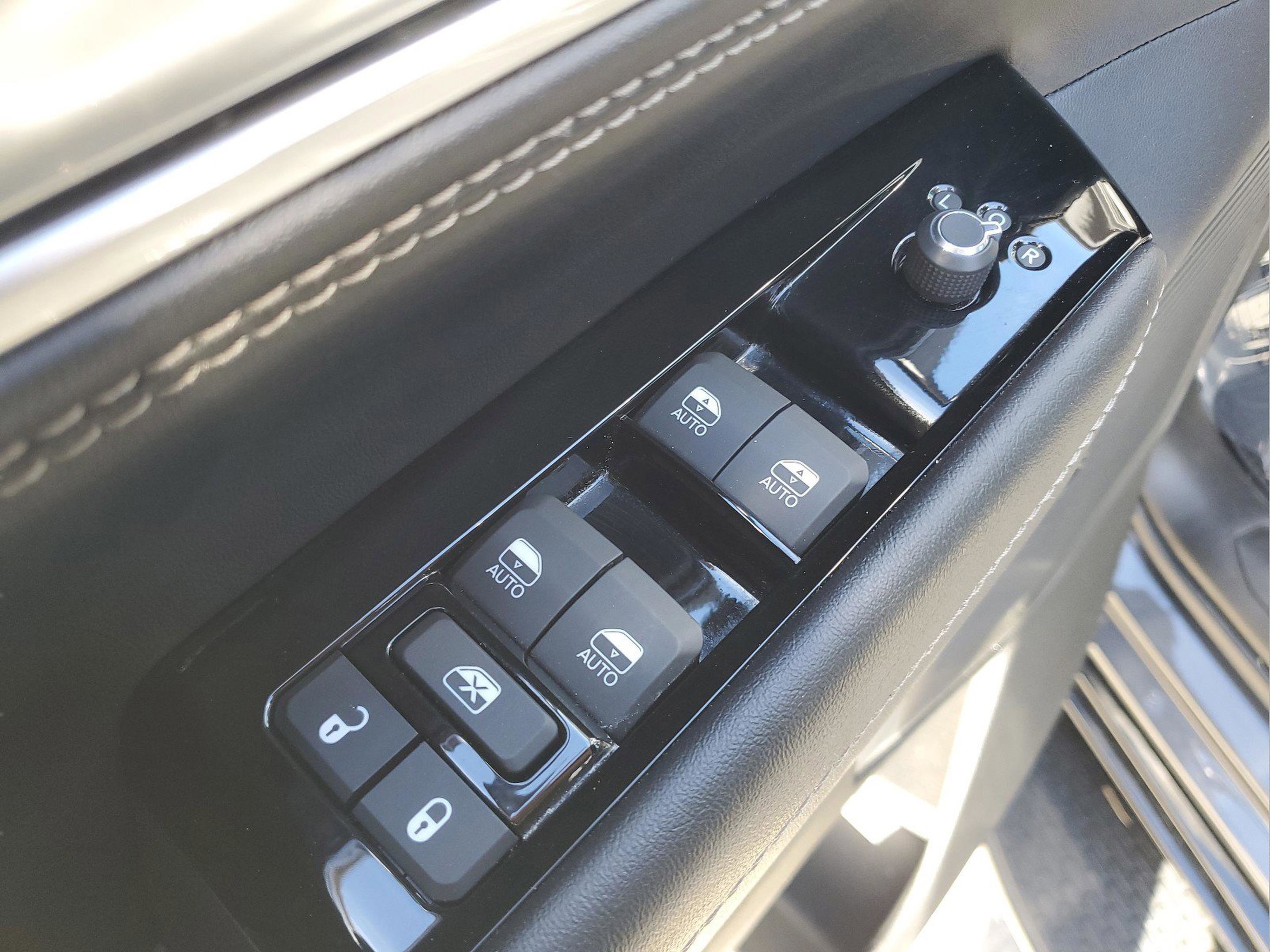 Certified 2025 Jeep Wagoneer Series II image 16