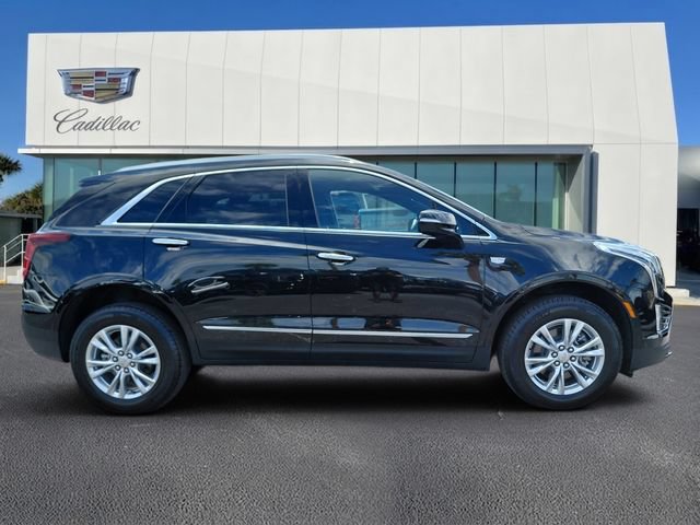 Certified 2026 Cadillac XT5 Luxury FWD image 2
