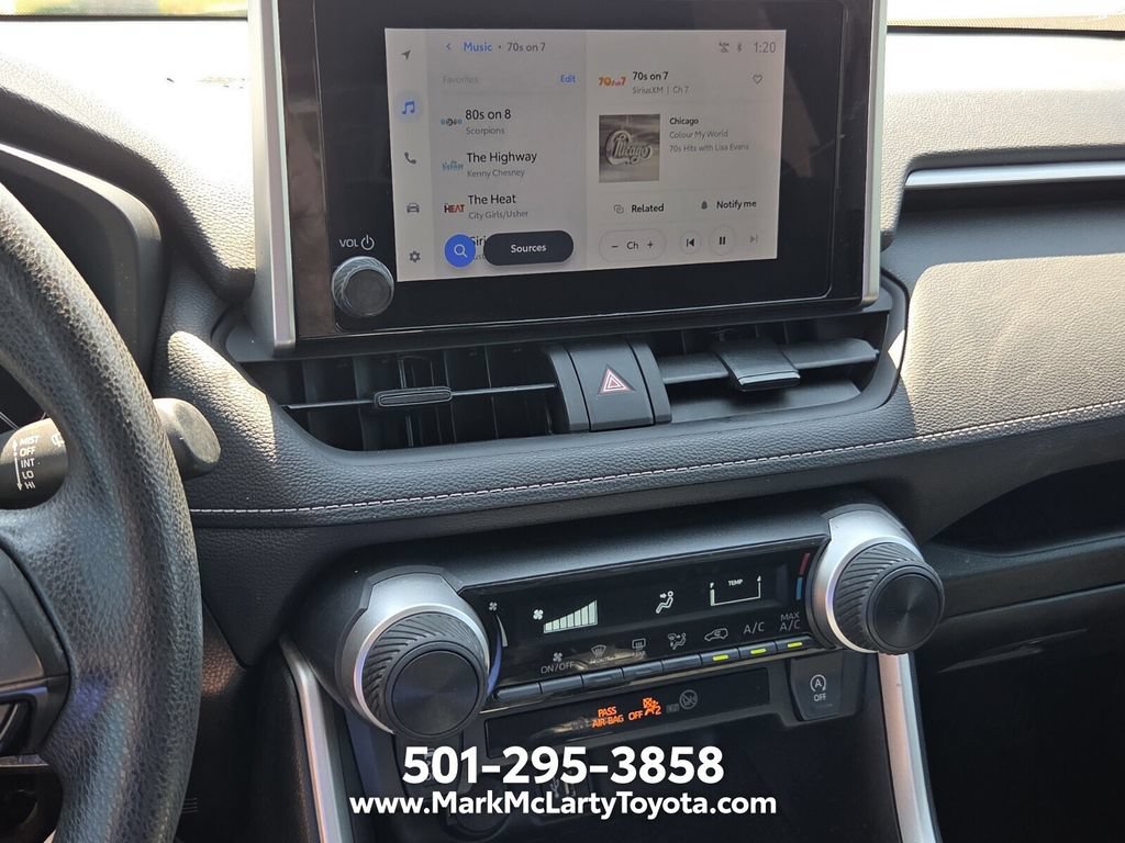 Used 2024 Toyota RAV4 LE FWD image 17