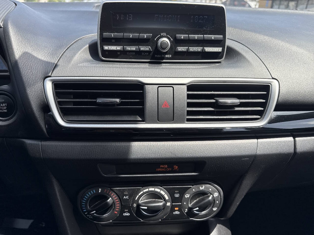 Used 2014 MAZDA MAZDA3 i Touring FWD image 37