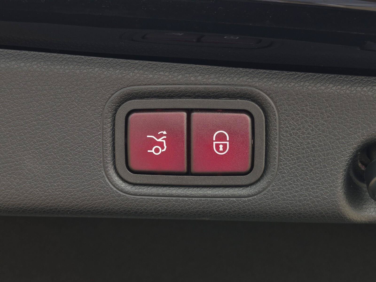 Used 2023 Mercedes-Benz E 53 AMG 4MATIC Sedan image 9