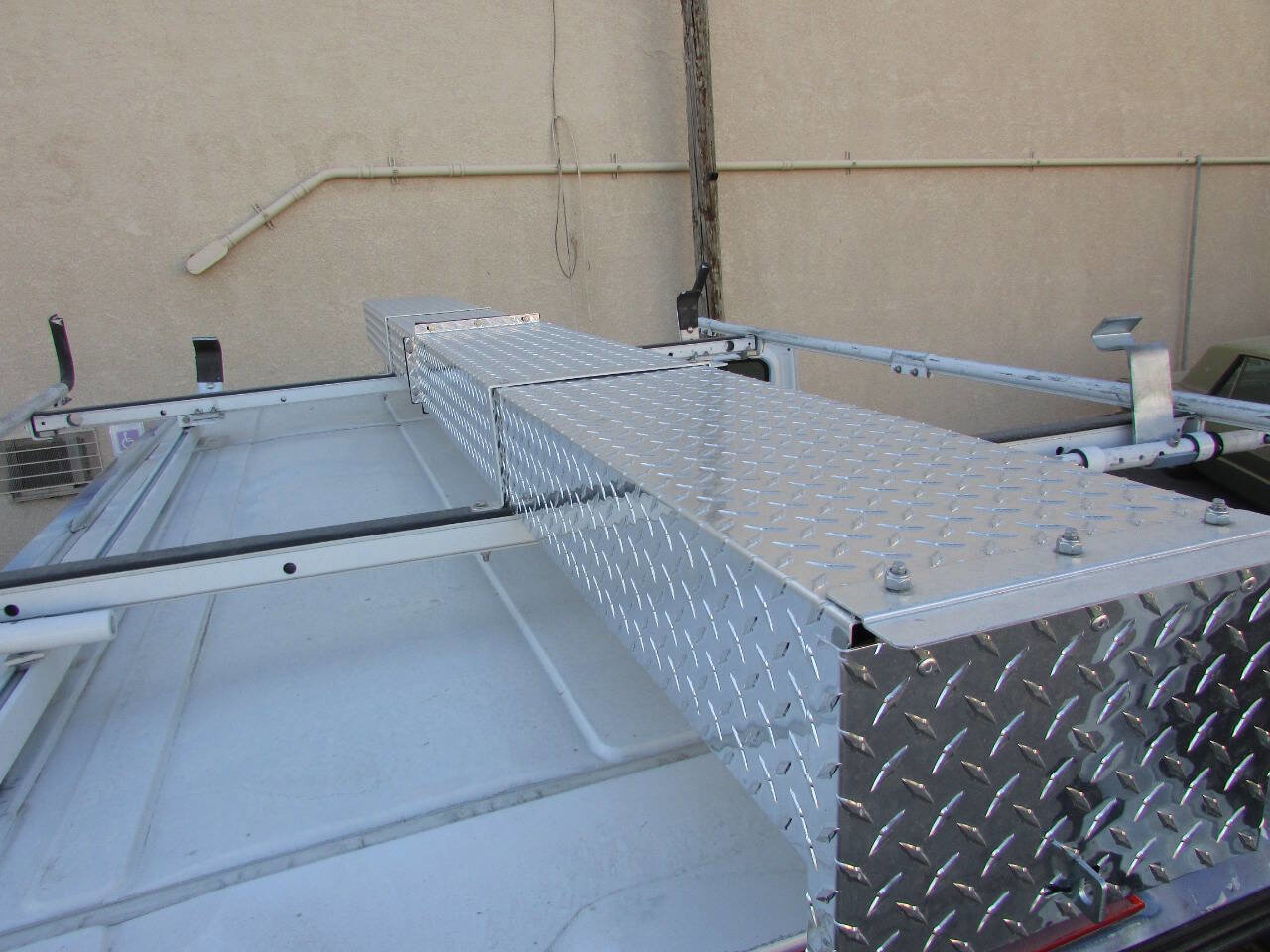 Used 2018 Ford Transit 250 130 Low Roof w/ Exterior Upgrade Package image 23