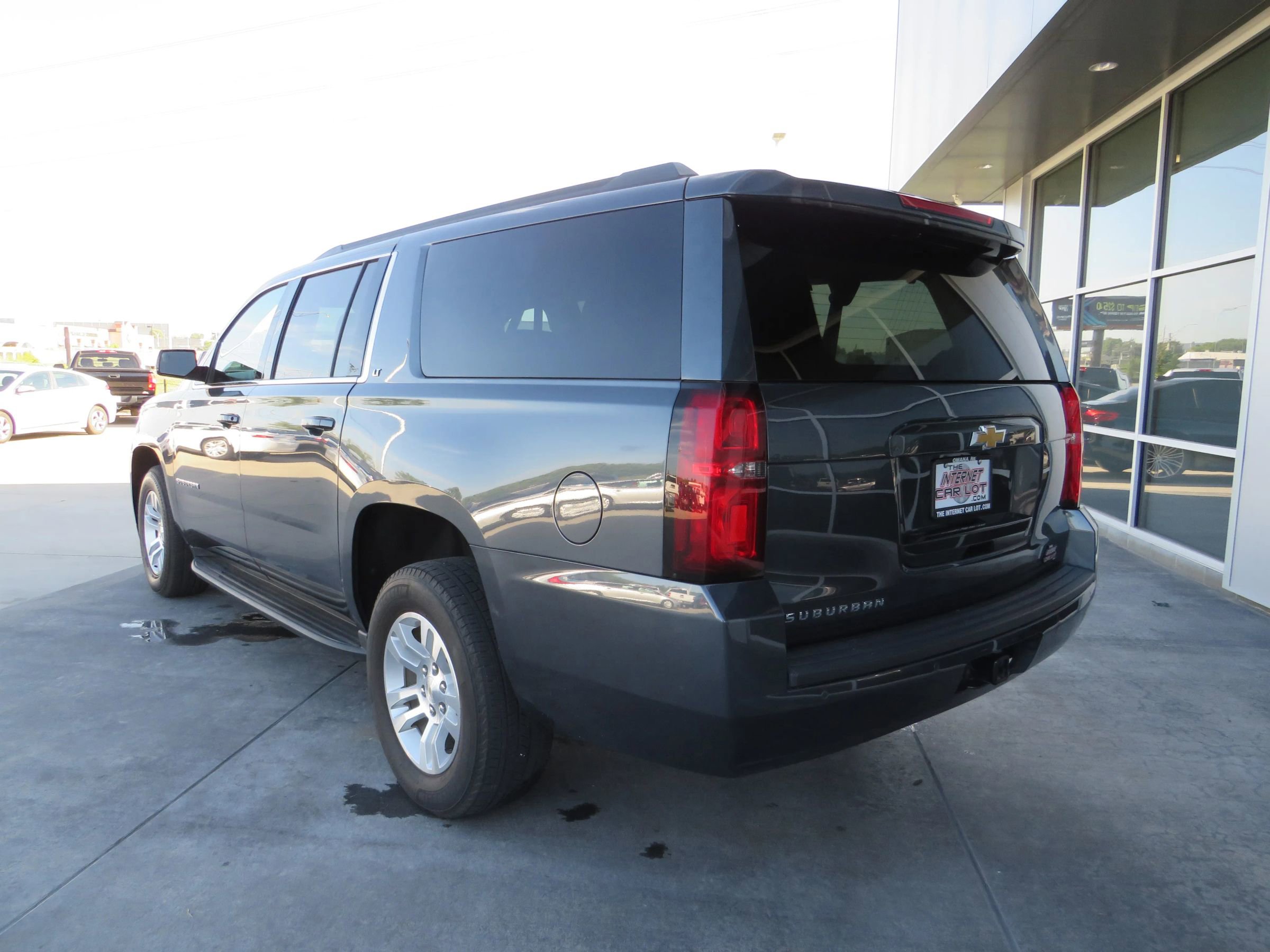 Used 2020 Chevrolet Suburban LT AWD/4WD image 5