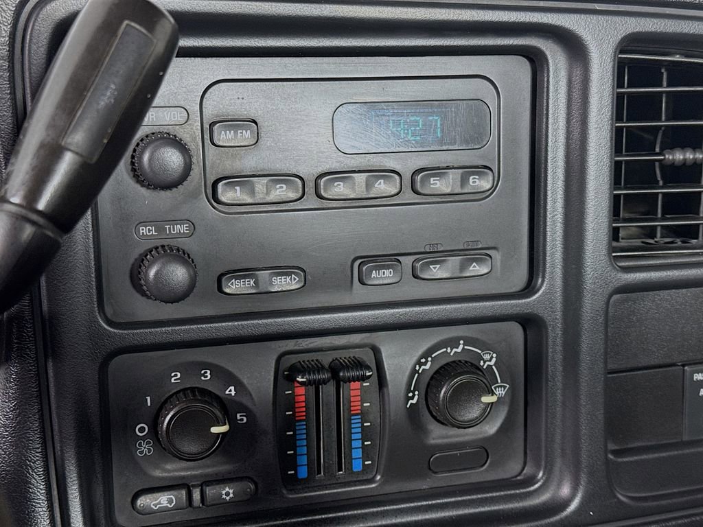 Used 2004 Chevrolet Silverado 1500 W/T RWD image 13