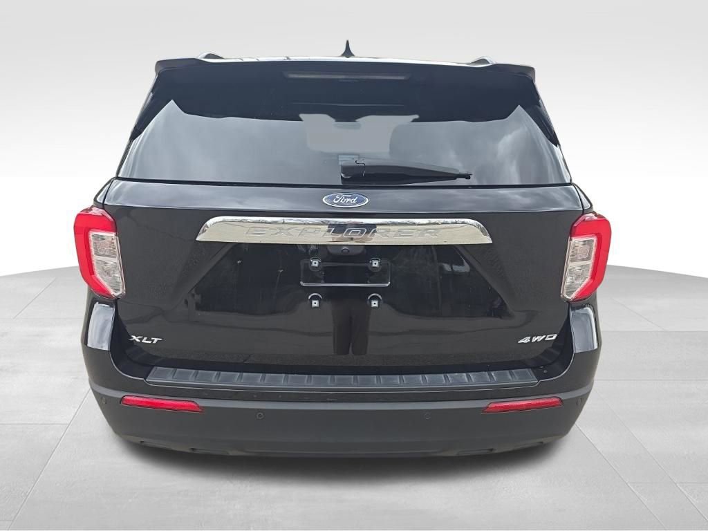 Used 2023 Ford Explorer XLT image 7