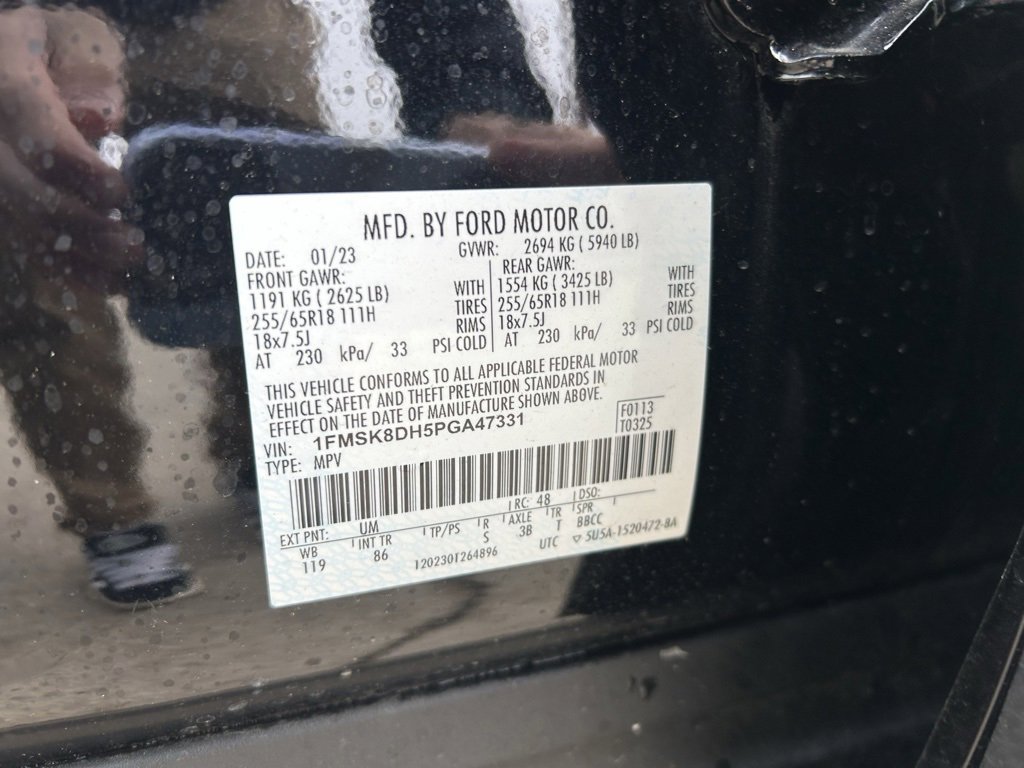 Used 2023 Ford Explorer XLT image 12