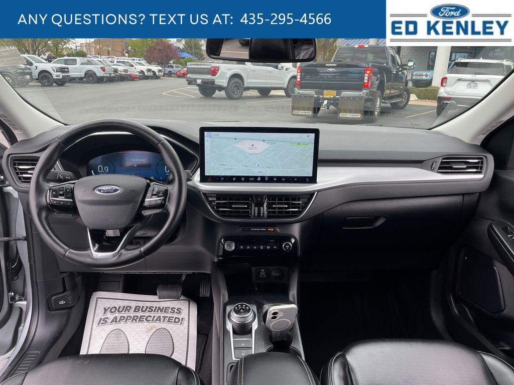 Used 2024 Ford Escape Platinum image 8