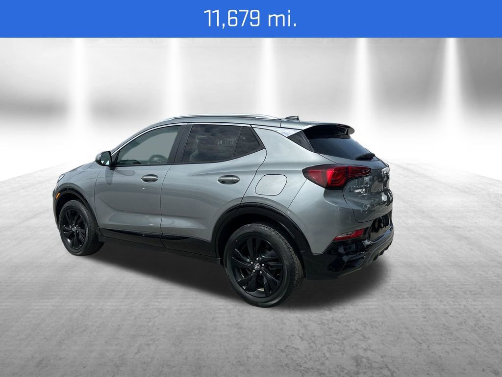 Used 2024 Buick Encore GX Sport Touring AWD/4WD image 3