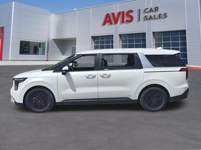 Used 2025 Kia Carnival FWD image 10