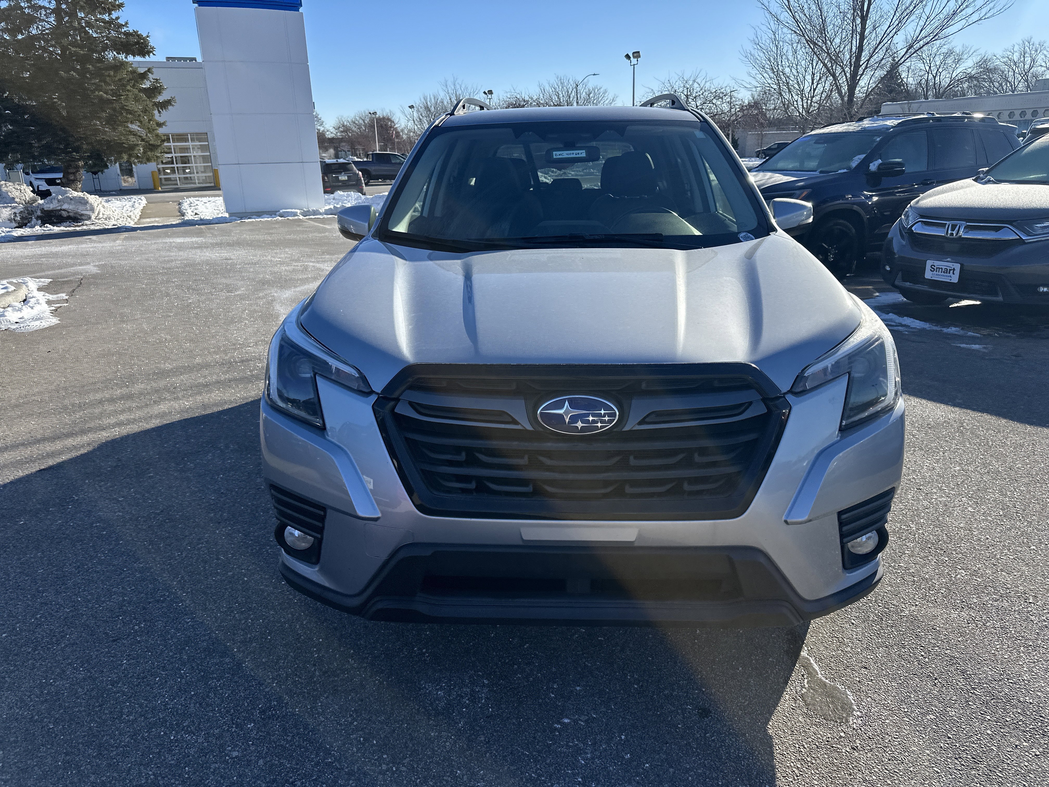 Used 2022 Subaru Forester Limited image 2