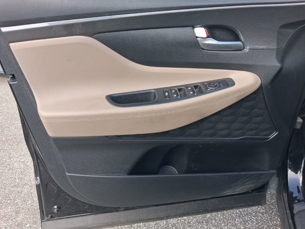Used 2021 Hyundai Santa Fe SEL w/ Convenience Package image 19