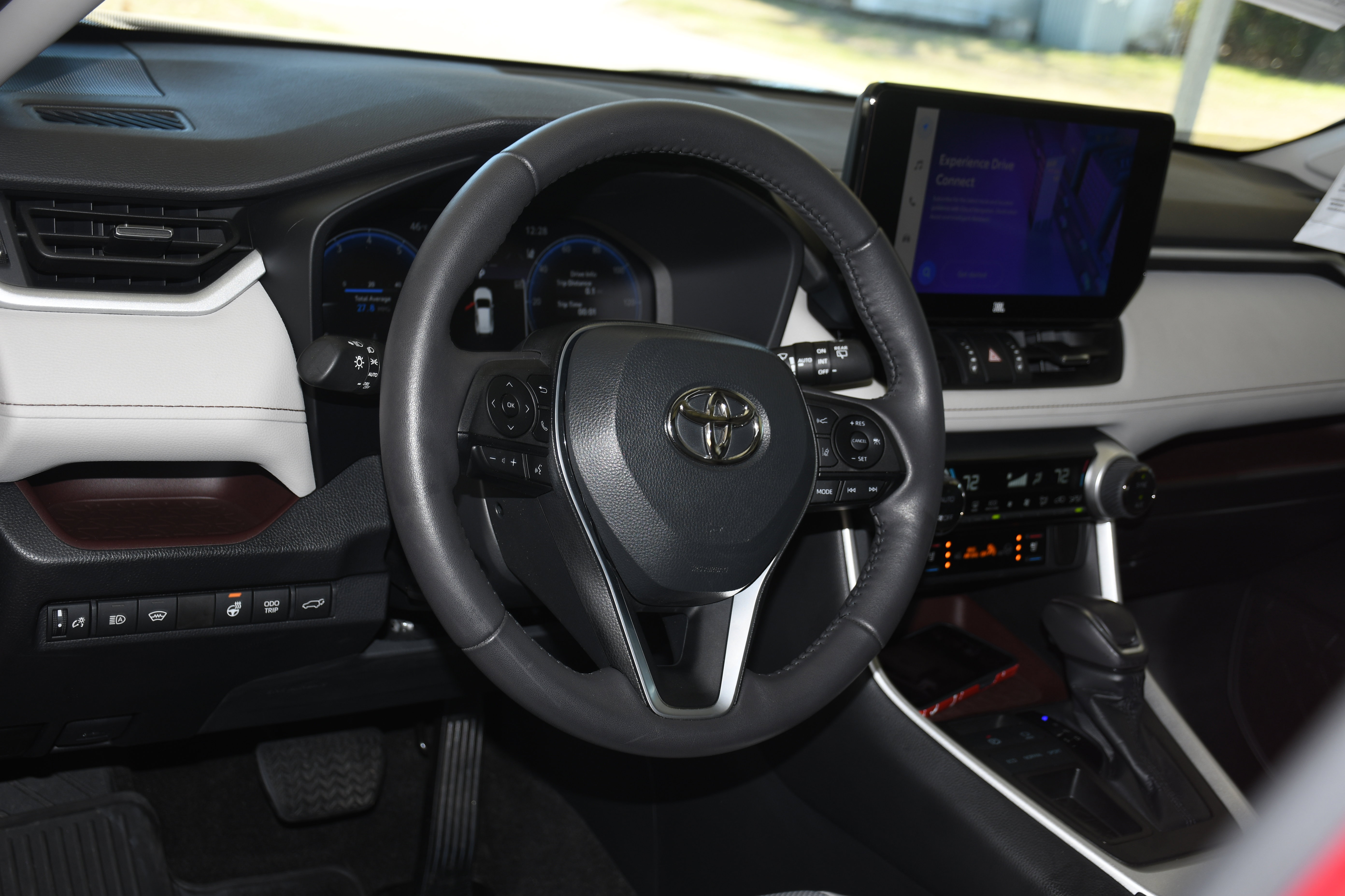 Used 2023 Toyota RAV4 Limited w/ Limited Grade Weather Package image 9