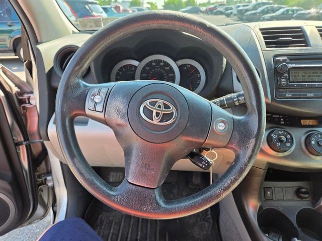 Used 2012 Toyota RAV4 4WD w/ Value Pkg image 3