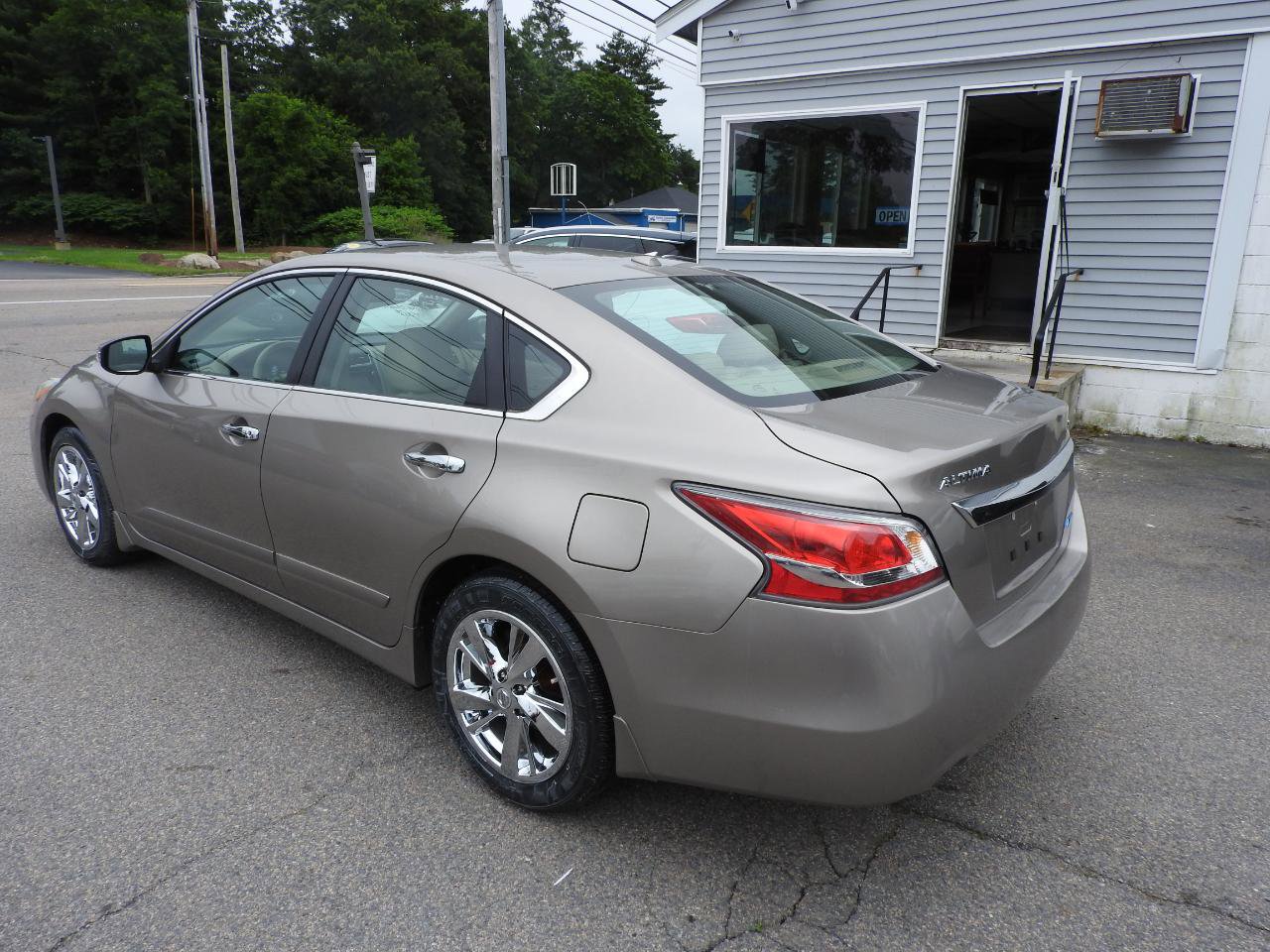 Used 2014 Nissan Altima 2.5 SL w/ Technology Package image 4