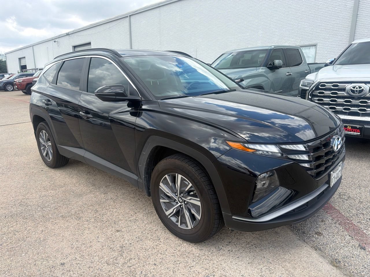Used 2022 Hyundai Tucson Blue AWD/4WD image 3