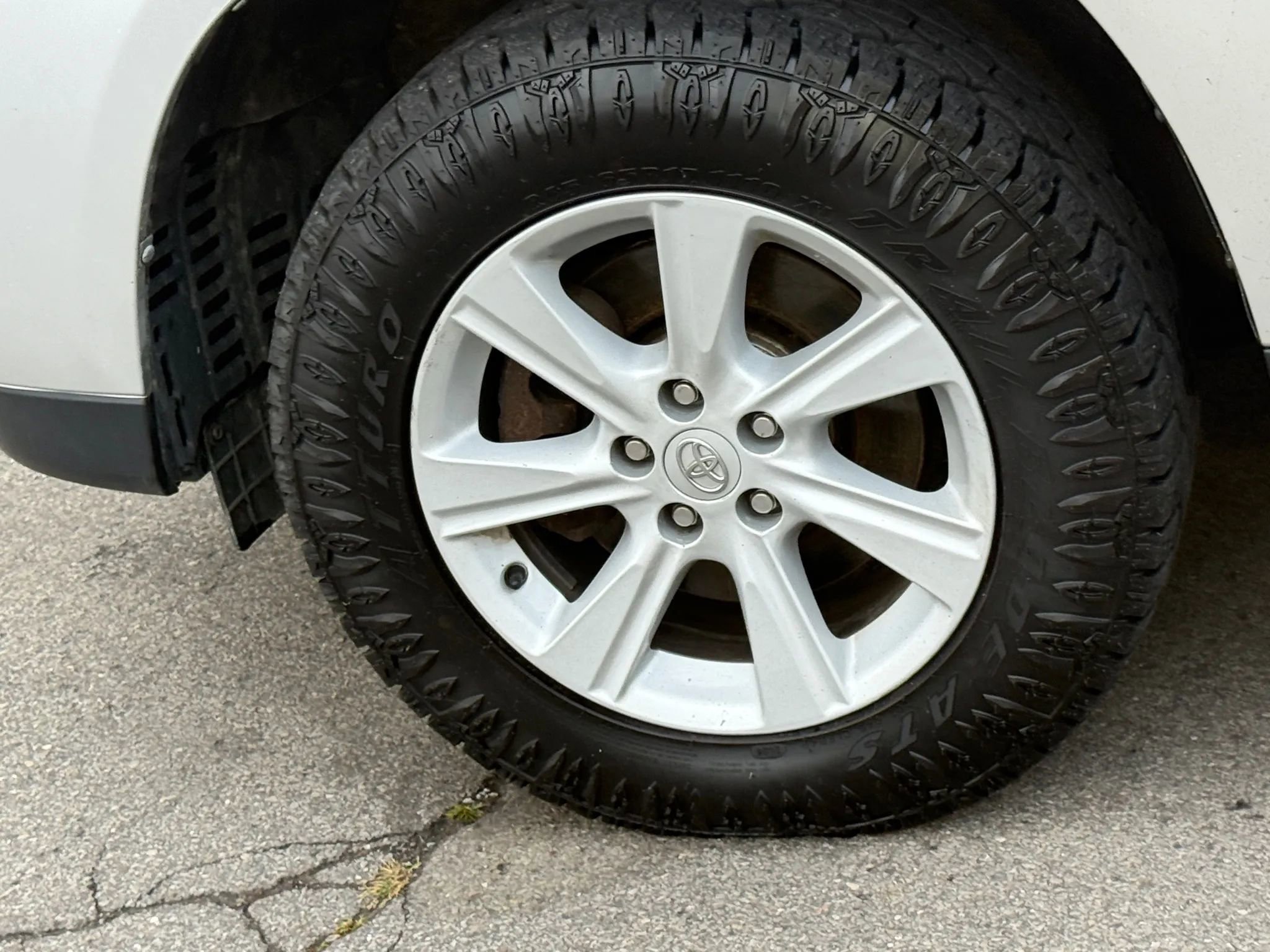 Used 2013 Toyota Highlander SE image 38