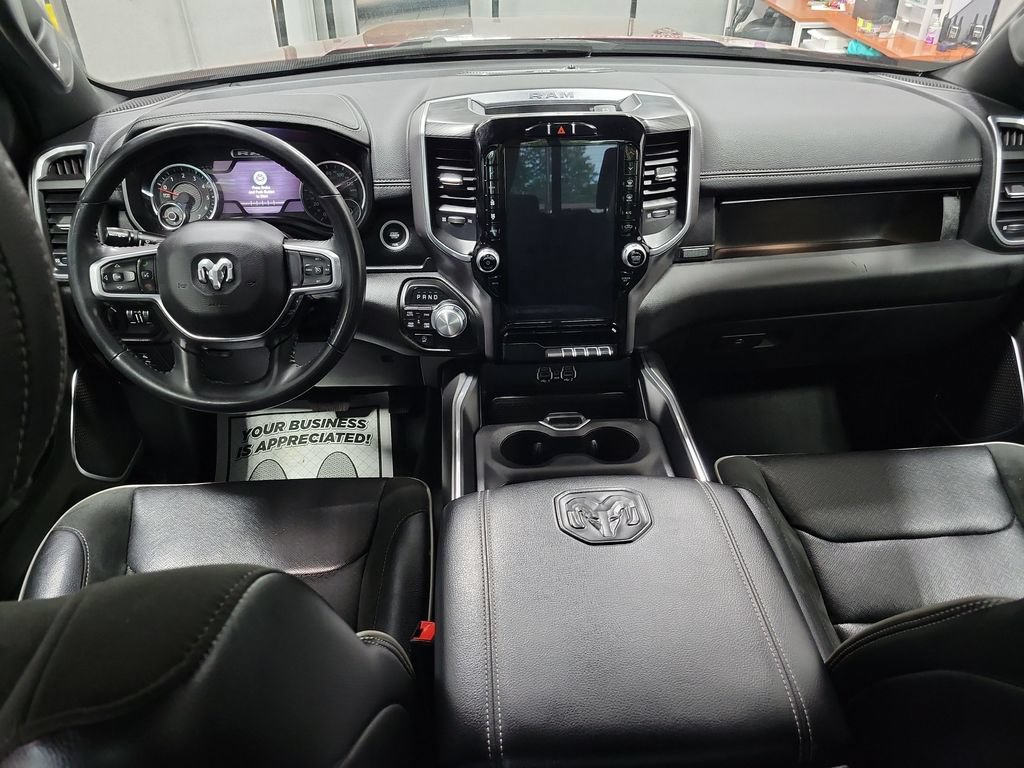 Used 2023 RAM 1500 Laramie AWD/4WD image 3
