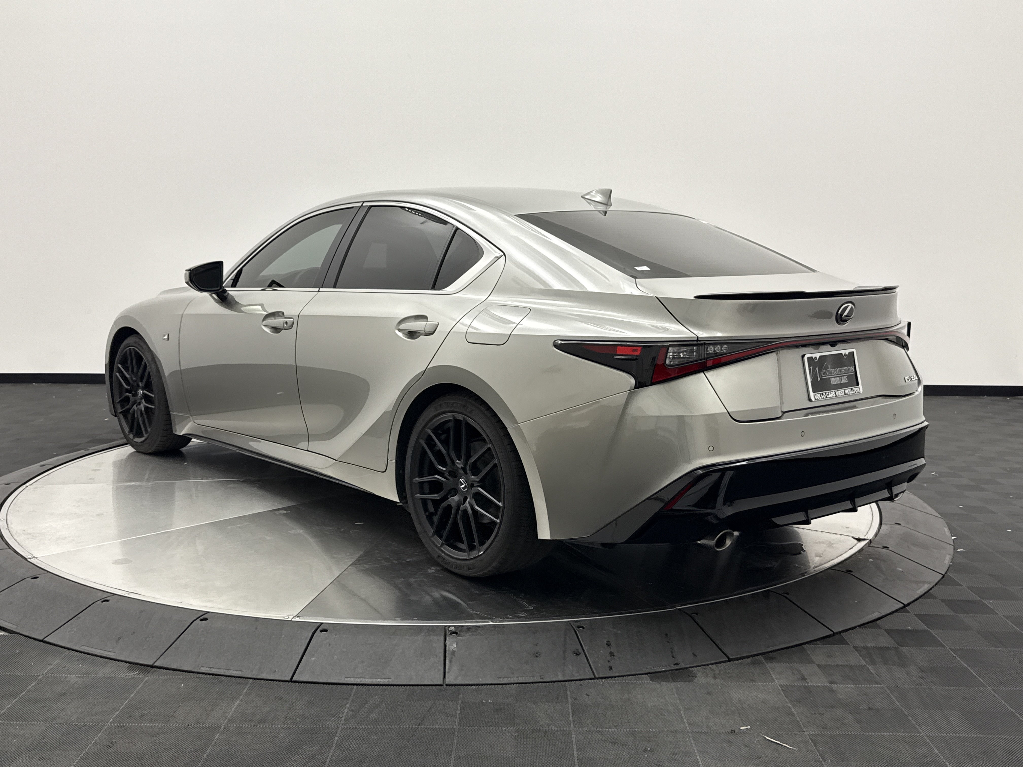 Used 2023 Lexus IS 350 F Sport RWD image 5