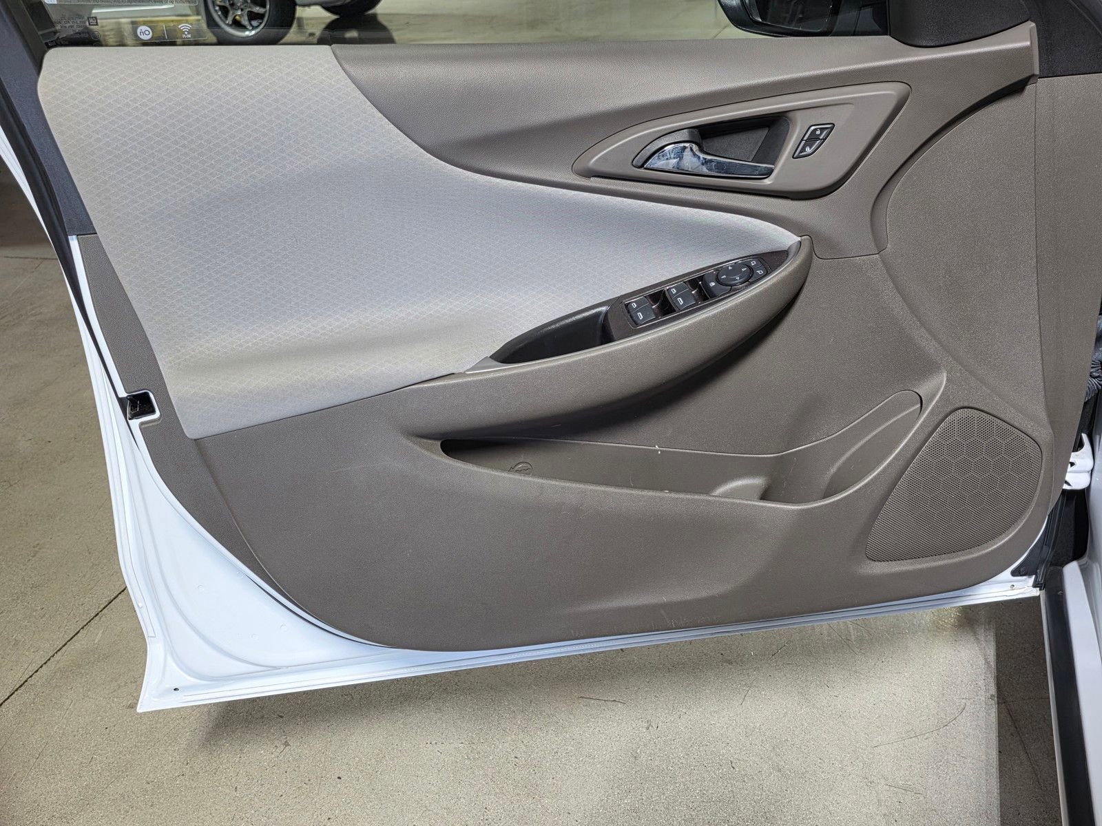 Used 2022 Chevrolet Malibu LS FWD image 20