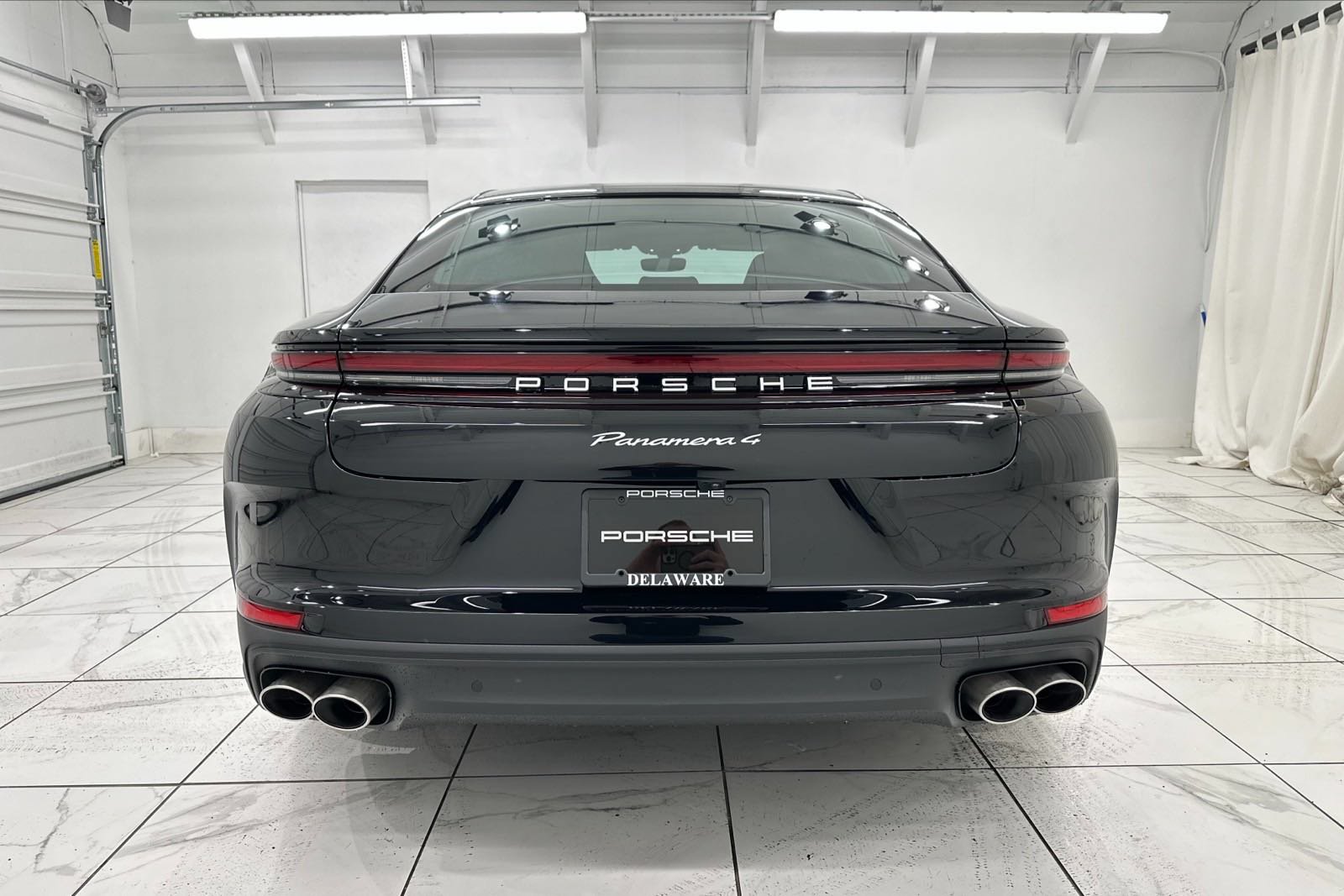 Certified 2025 Porsche Panamera 4 AWD/4WD image 11