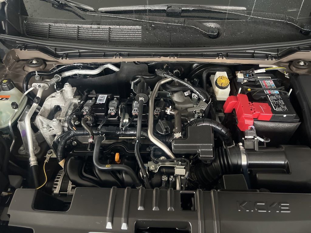 Certified 2025 Nissan Kicks SR AWD/4WD image 26