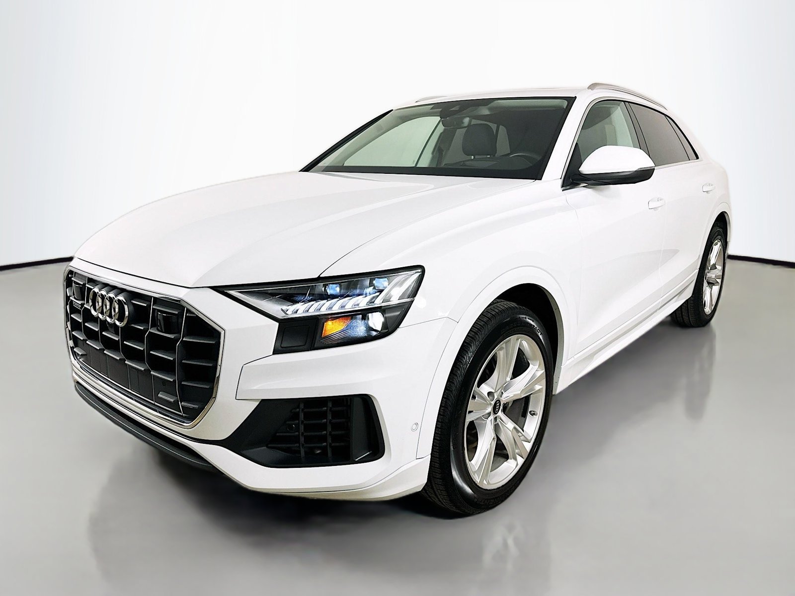 Used 2023 Audi Q8 Prestige w/ Prestige Package AWD/4WD image 1