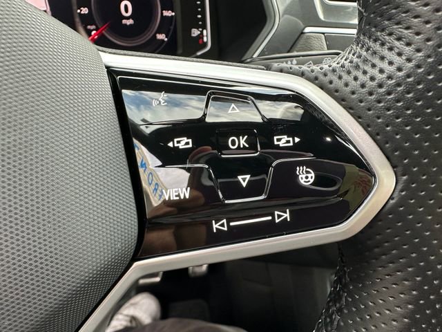 Used 2022 Volkswagen Tiguan SEL R-Line image 12