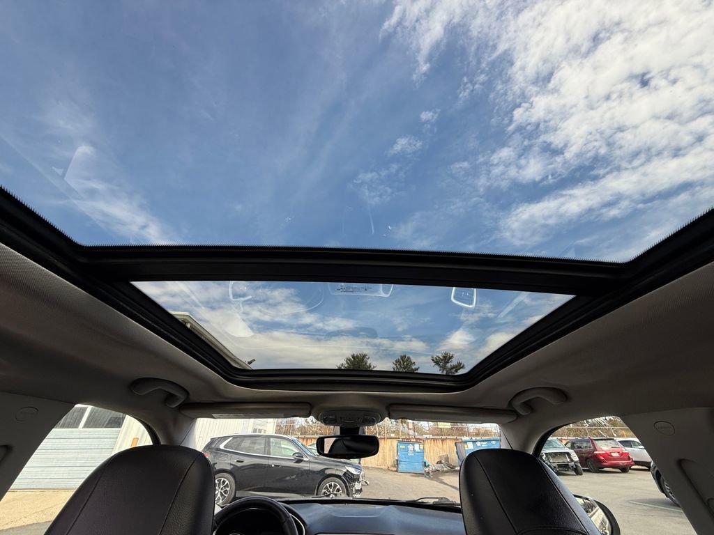 Used 2018 Jeep Compass Latitude w/ Popular Equipment Group FWD image 24