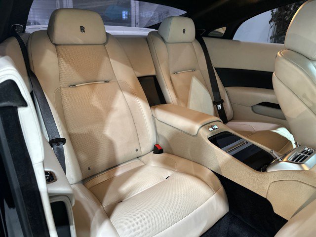 Used 2015 Rolls-Royce Wraith RWD image 55