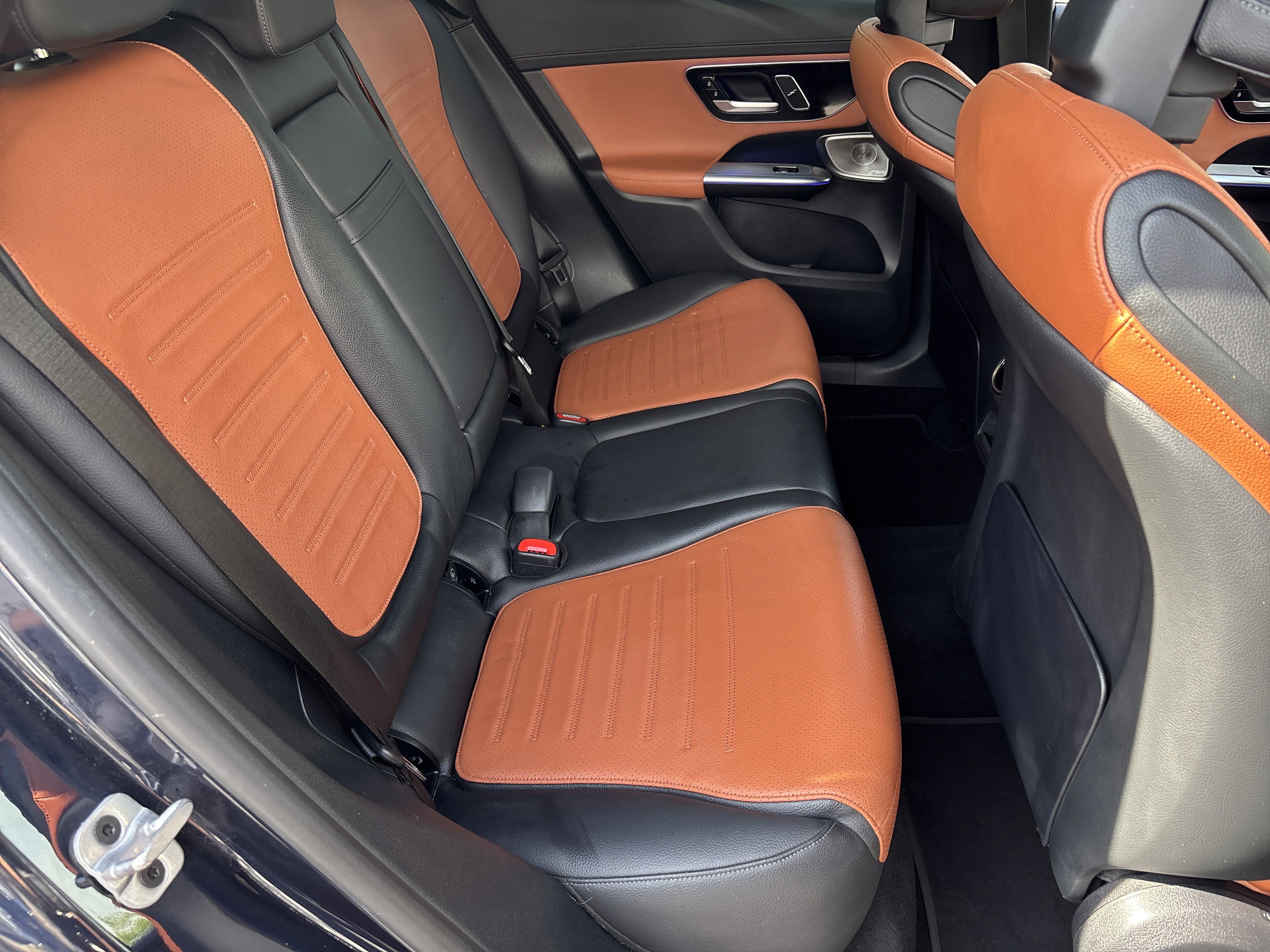 Used 2023 Mercedes-Benz GLC 300 4MATIC image 12