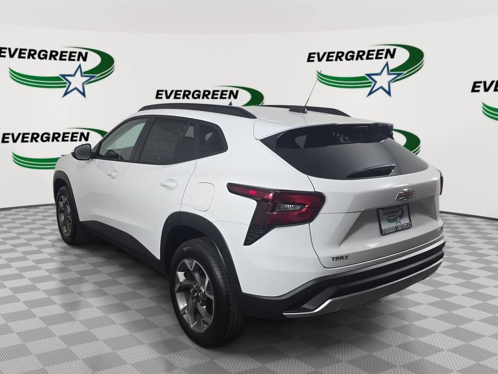New 2026 Chevrolet Trax LT w/ LT Convenience Package FWD image 7