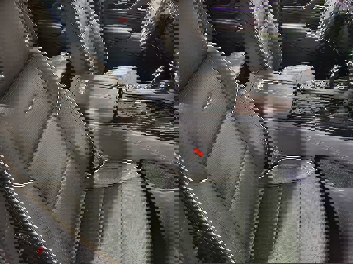 Used 2021 Cadillac Escalade ESV Sport image 32