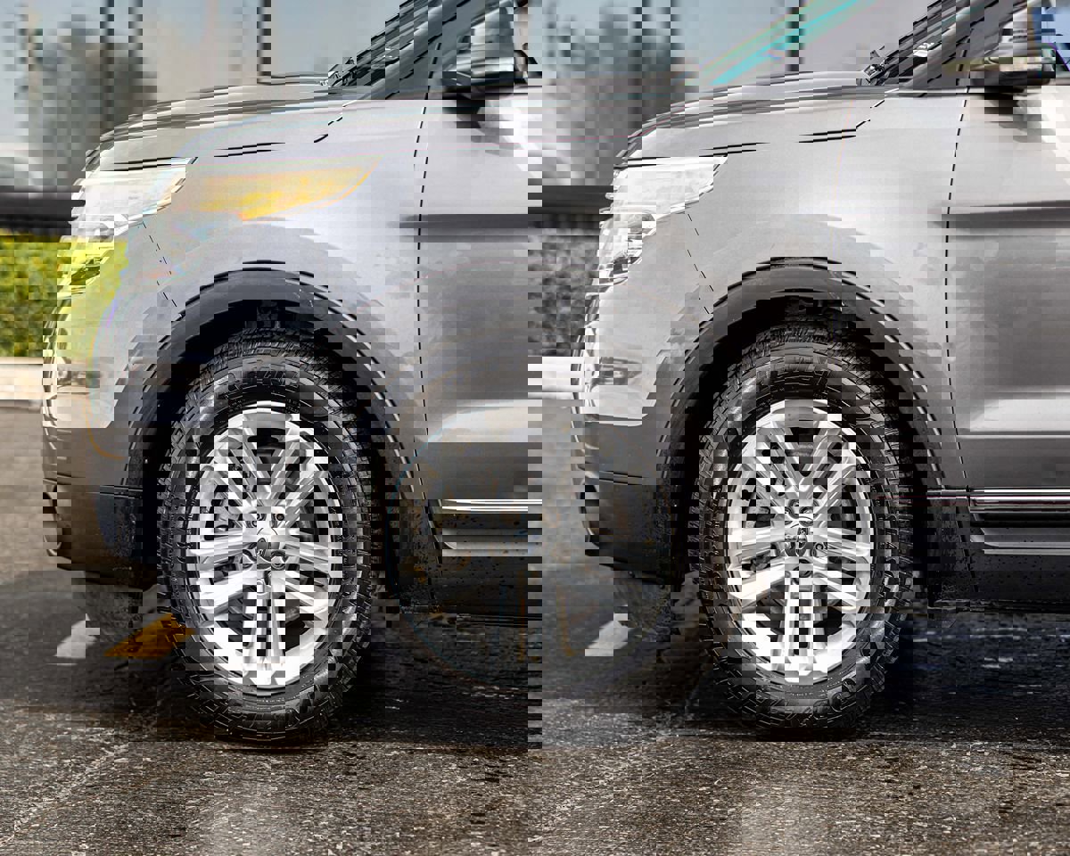 Used 2011 Ford Explorer XLT w/ 202A Rapid Spec Order Code image 8