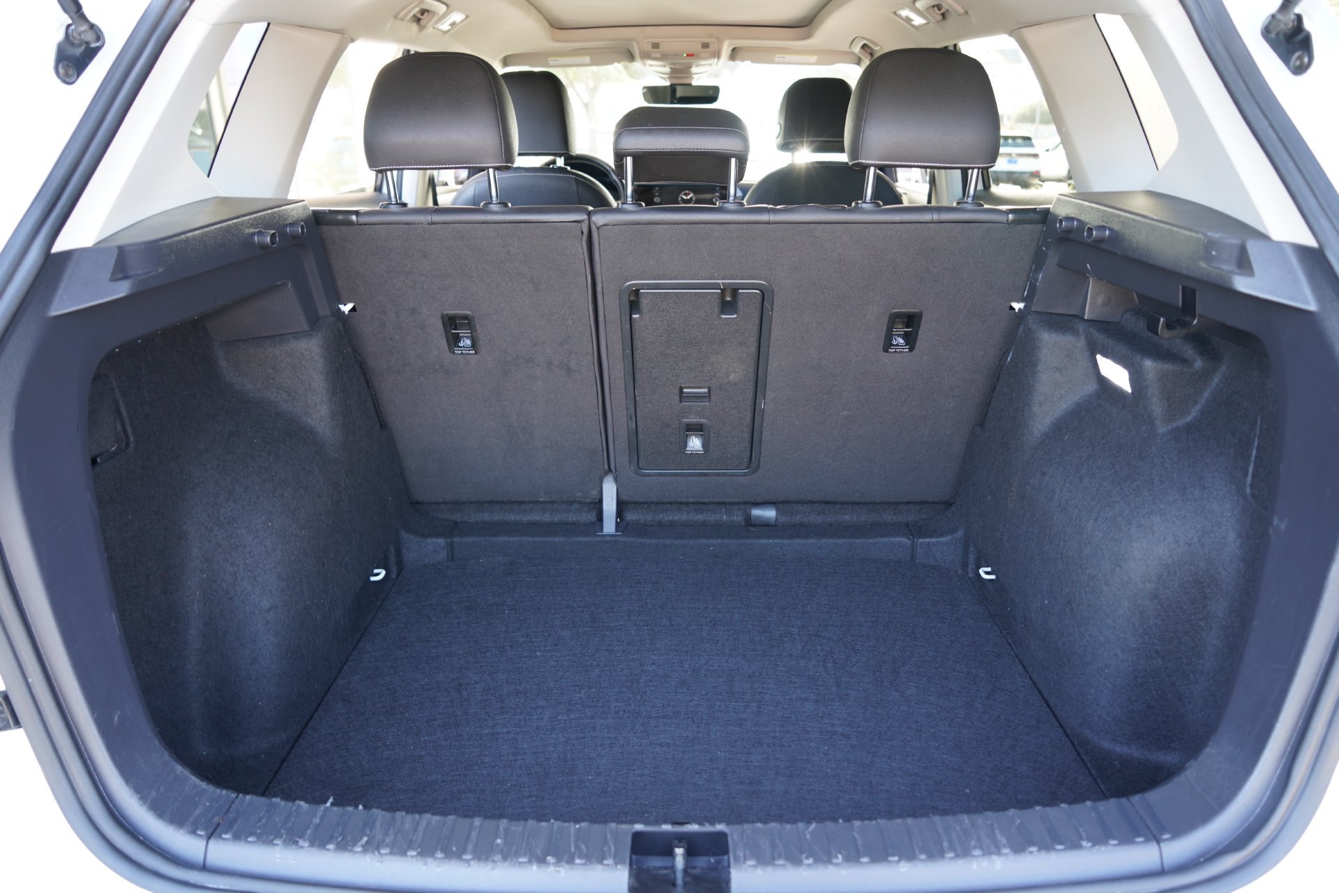 Certified 2024 Volkswagen Taos SE FWD image 32