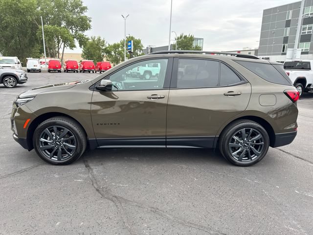 Used 2023 Chevrolet Equinox RS AWD/4WD image 2