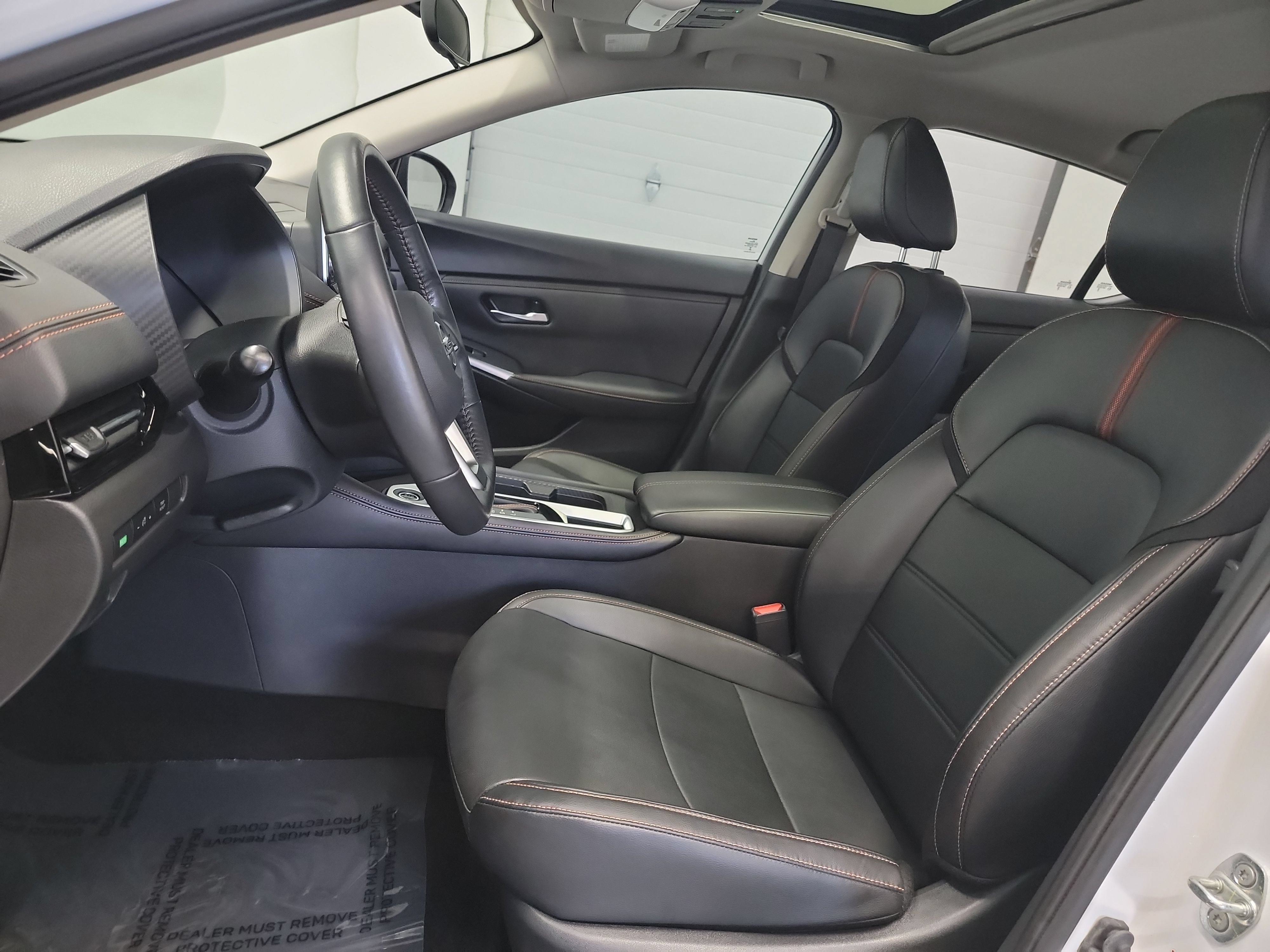 Used 2023 Nissan Sentra SR w/ SR Premium Package FWD image 12