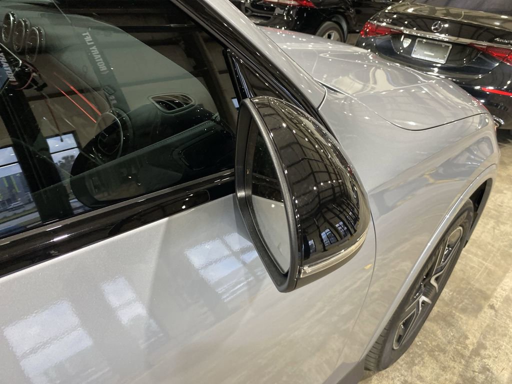 Used 2024 Mercedes-Benz GLC 300 image 22