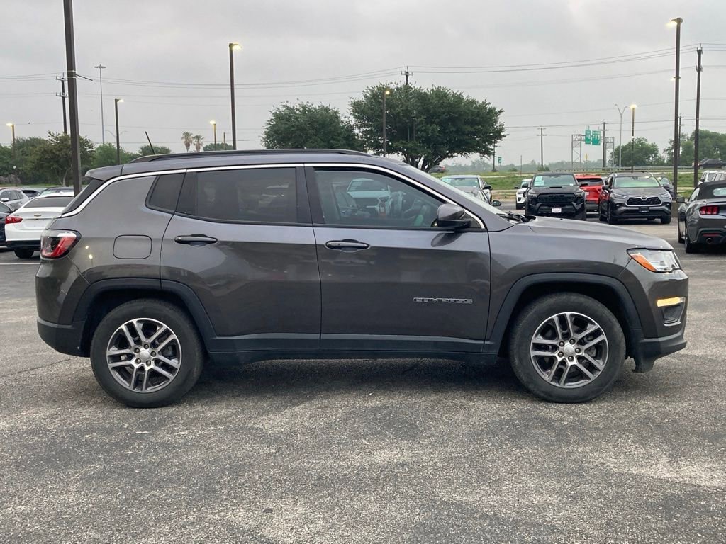 Used 2020 Jeep Compass Latitude FWD image 4