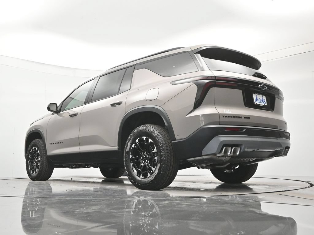 New 2027 Chevrolet Traverse Z71 w/ Enhanced Driving Package AWD/4WD image 45