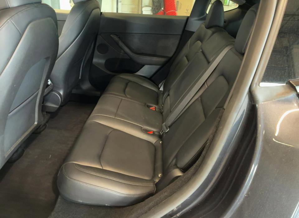 Used 2024 Tesla Model Y Long Range AWD/4WD image 9