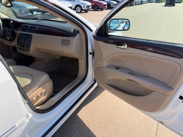 Used 2010 Buick Lucerne CXL w/ Driver Confidence Package FWD image 45