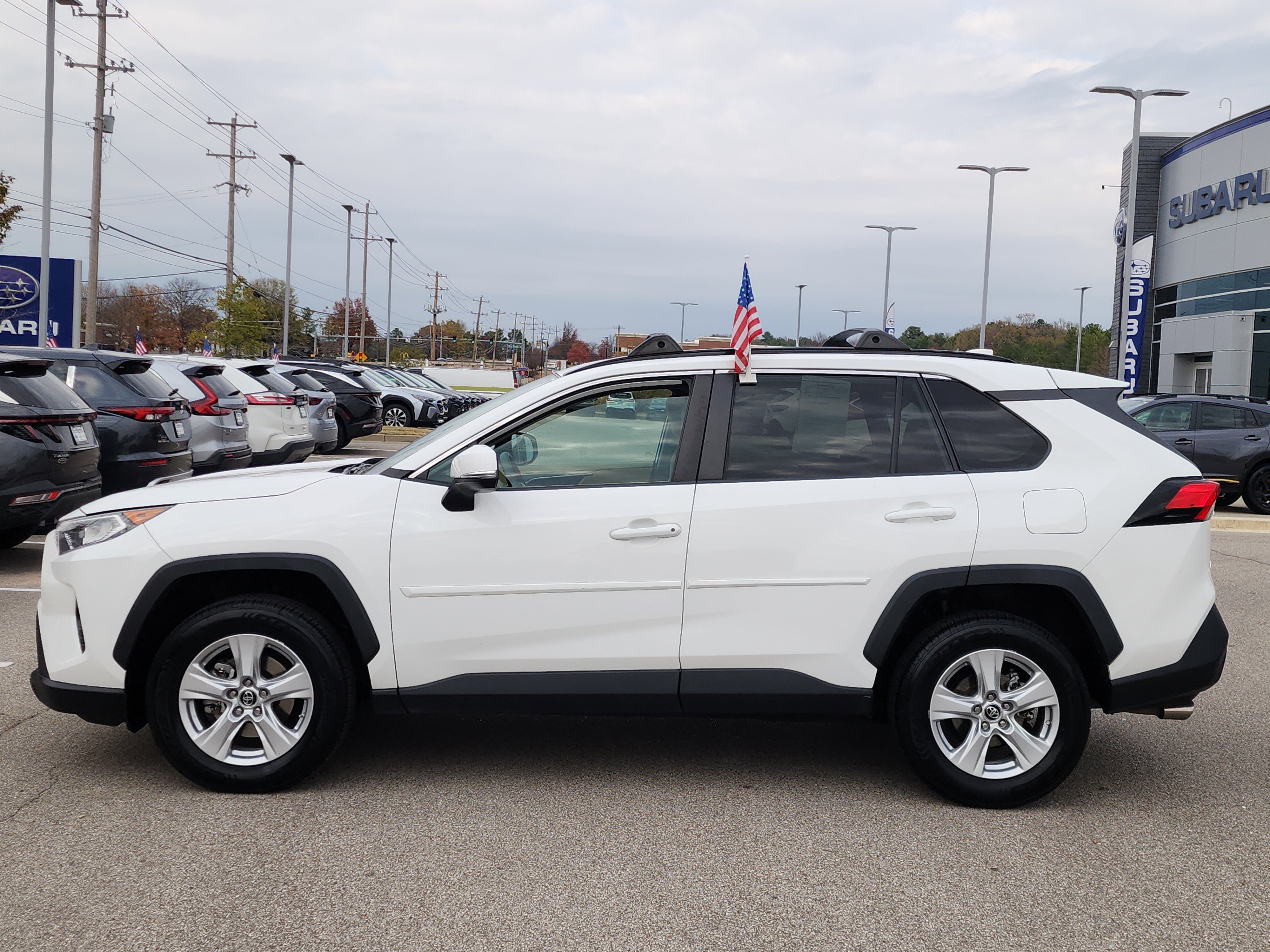 Used 2019 Toyota RAV4 XLE image 6