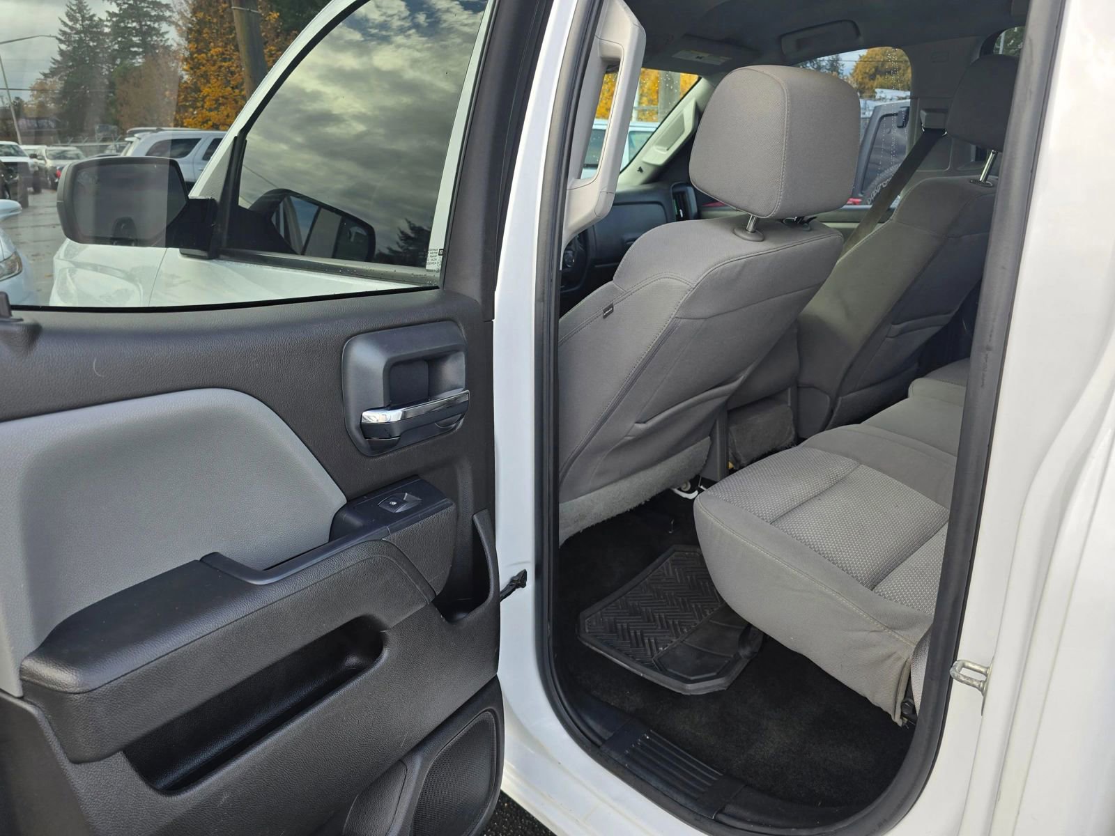 Used 2016 Chevrolet Silverado 1500 Custom w/ Custom Convenience Package image 15