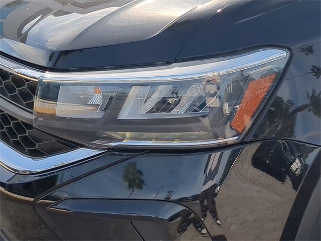 Certified 2023 Volkswagen Taos S image 7