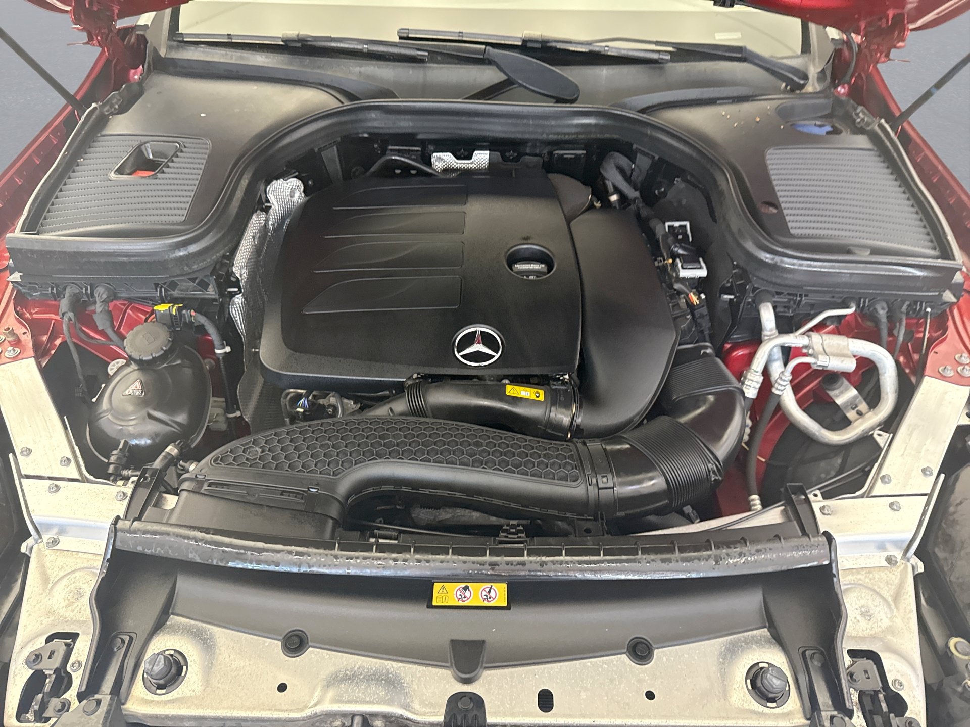 Used 2021 Mercedes-Benz GLC 300 4MATIC w/ Premium Package image 22