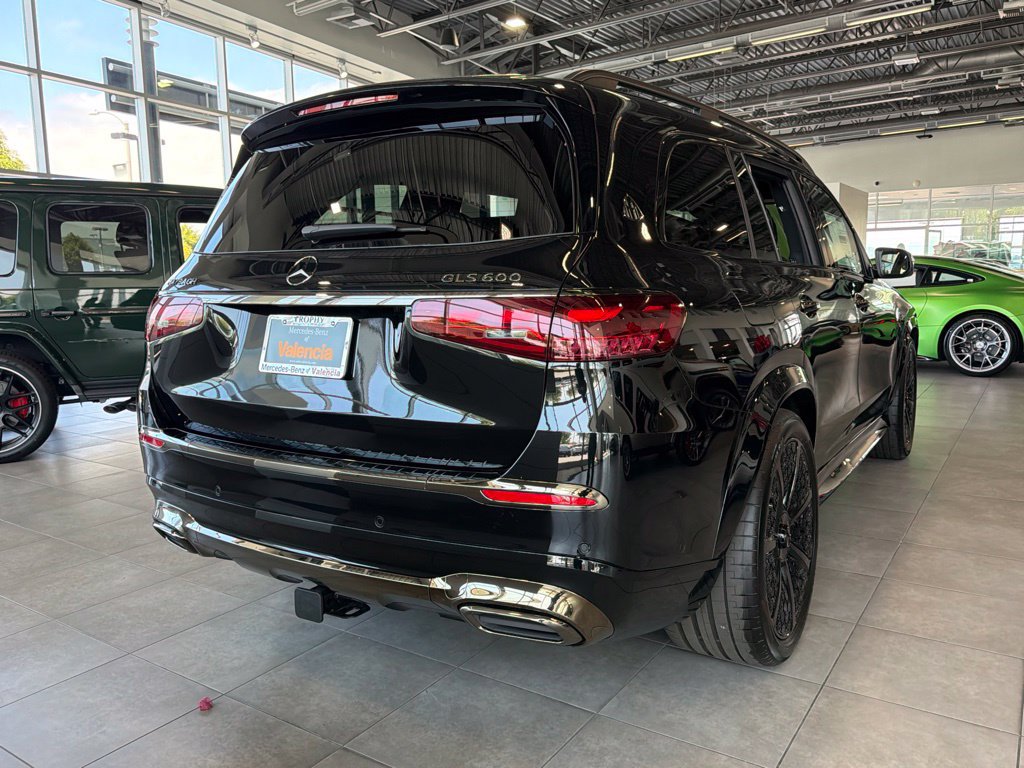 New 2026 Mercedes-Benz Maybach GLS 600 4MATIC image 7