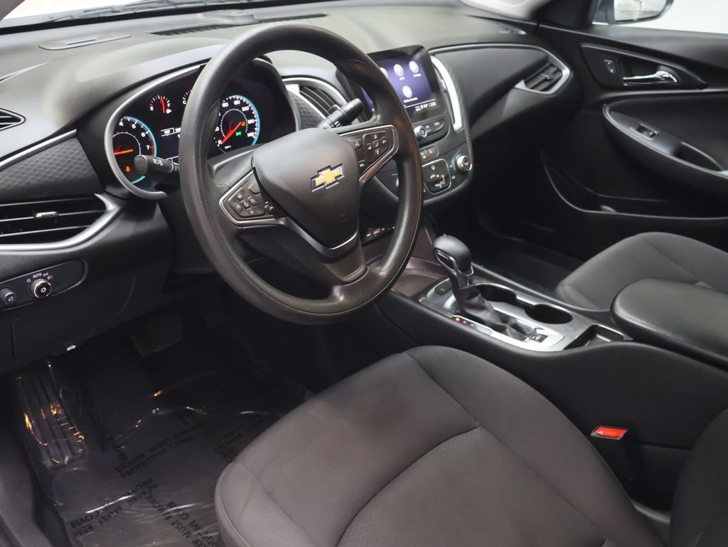 Used 2024 Chevrolet Malibu LS FWD image 17