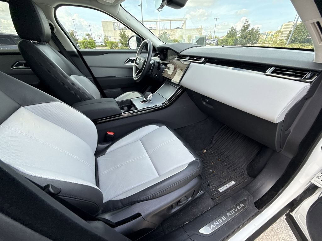 Used 2025 Land Rover Range Rover Velar S image 15